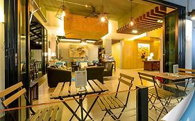 โรงแรมซีฟรอนต์ โฮม
